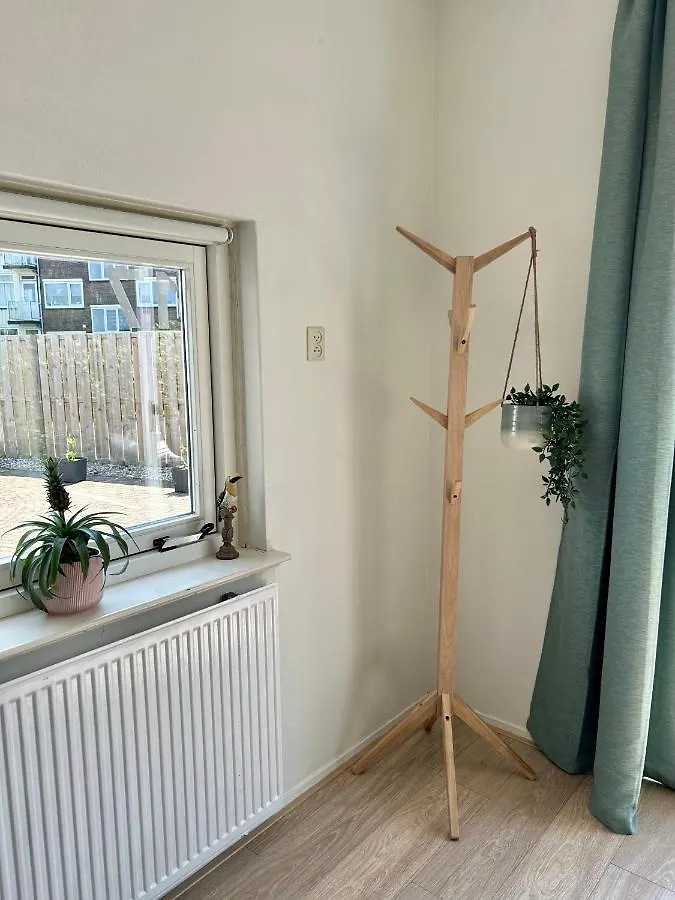 Amsterdam Beach Apartment 17, Incl Parking + Garden Zandvoort