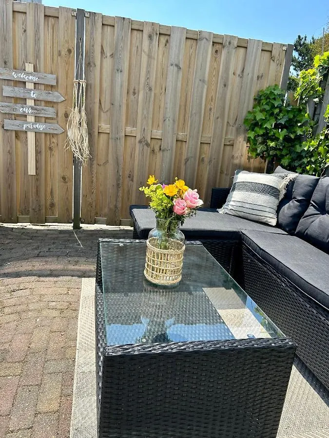 Amsterdam Beach Apartment 17, Incl Parking + Garden Zandvoort