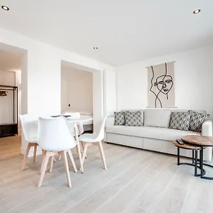 La Casa Alba With Private Parking Apartment