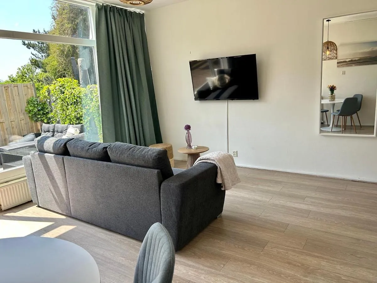 Amsterdam Beach Apartment 17, Incl Parking + Garden Zandvoort 0*,  Netherlands