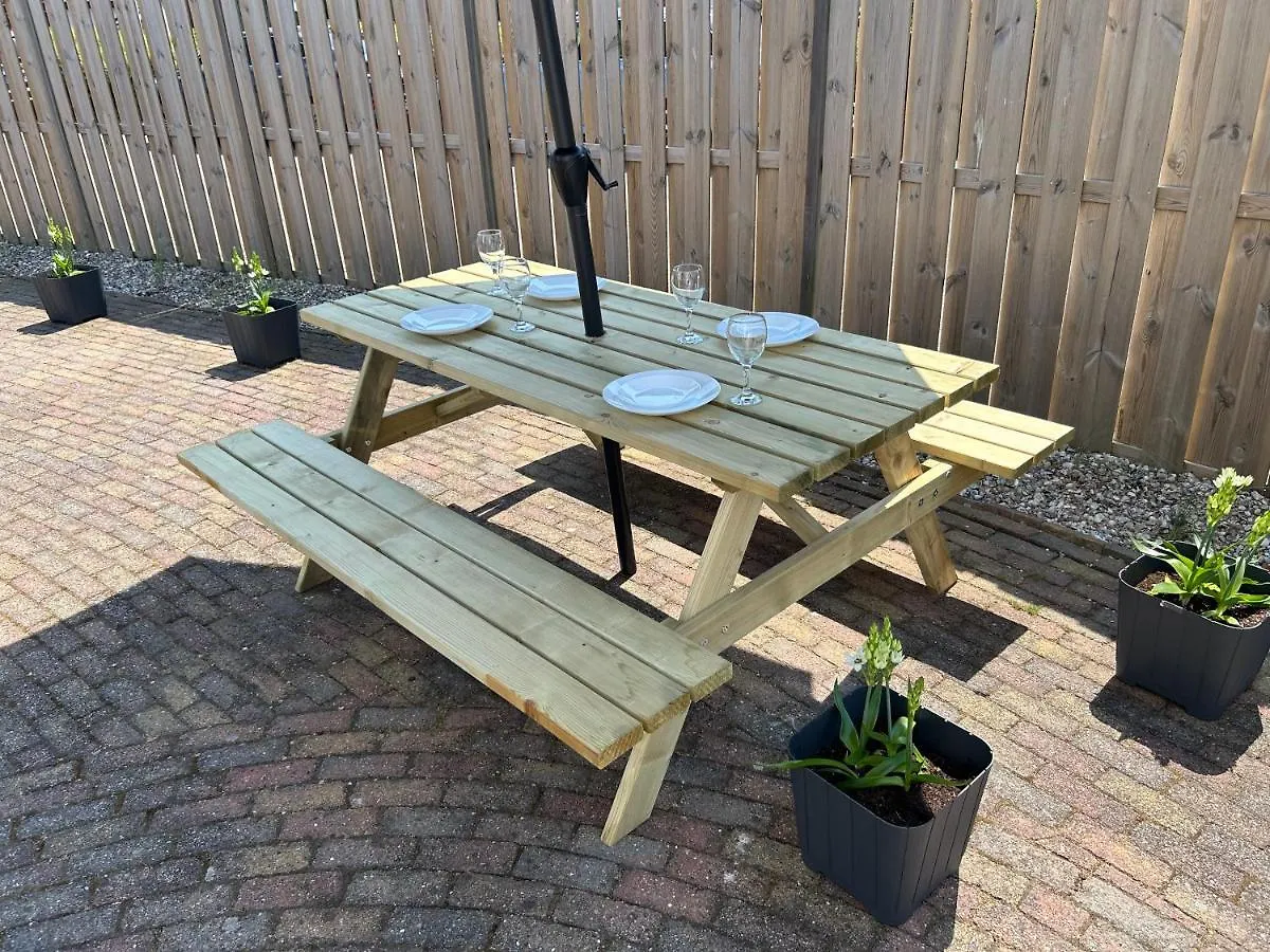 Amsterdam Beach Apartment 17, Incl Parking + Garden Zandvoort
